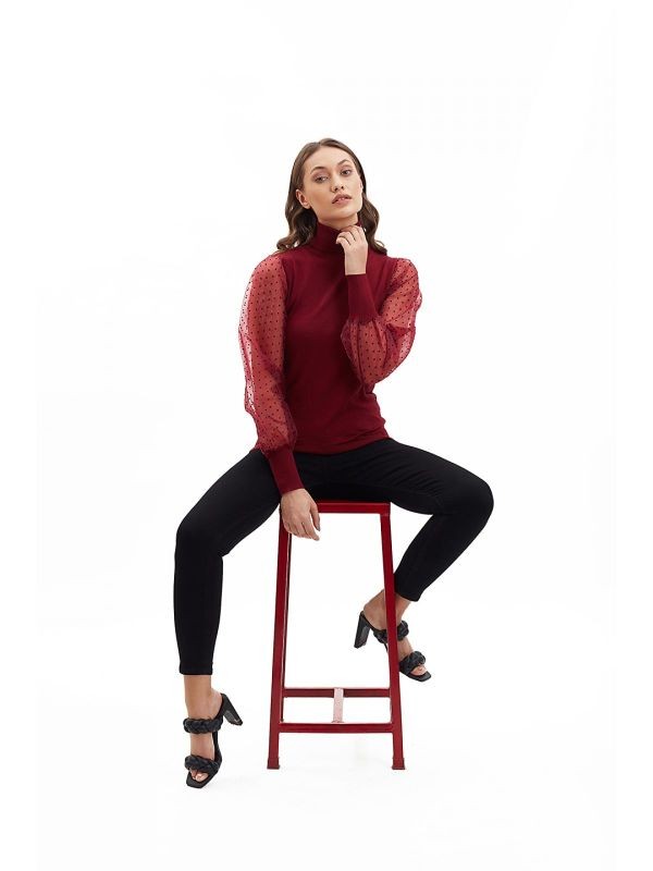 Coverstory Wine Turtle Neck Pullover