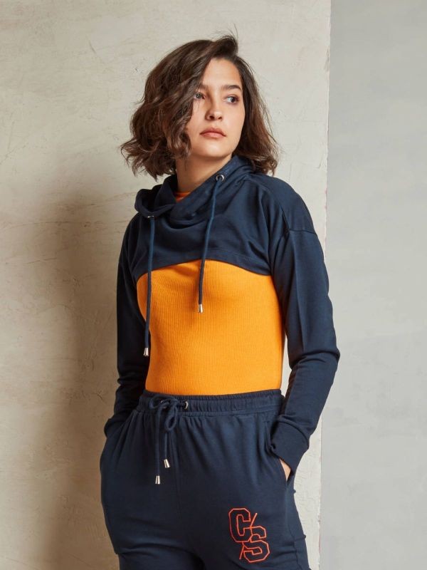 Coverstory Boxy Crop Hoodie