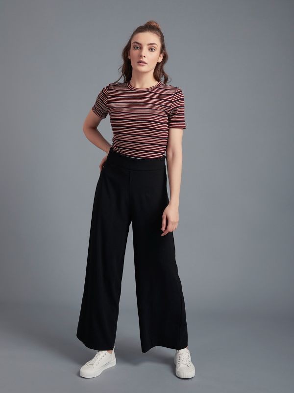 Coverstory Off to work culottes
