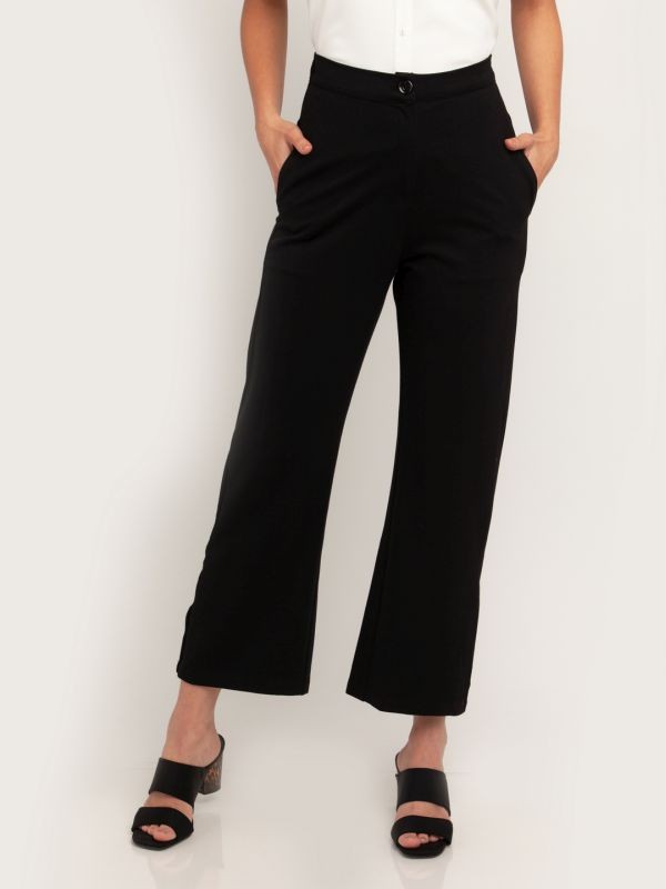 Zink London Black Solid Trousers For Women