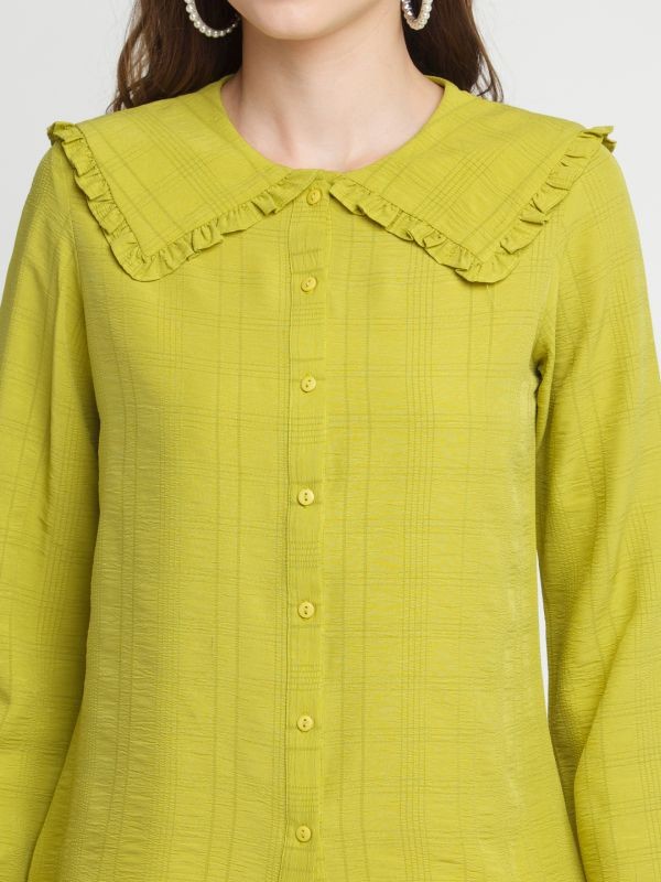 Zink London Green Solid Flared Sleeve Shirt For Women